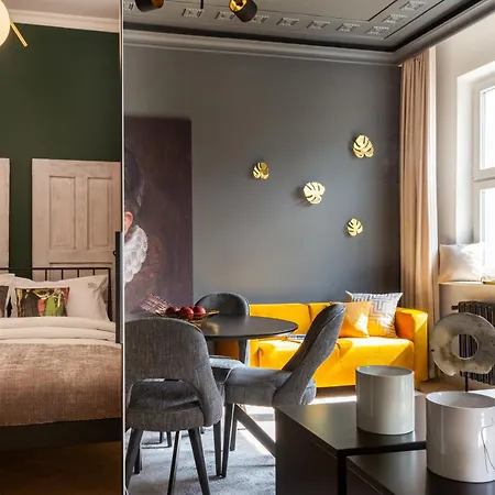 Eclectic 2-bed By Fragola * Cracovia